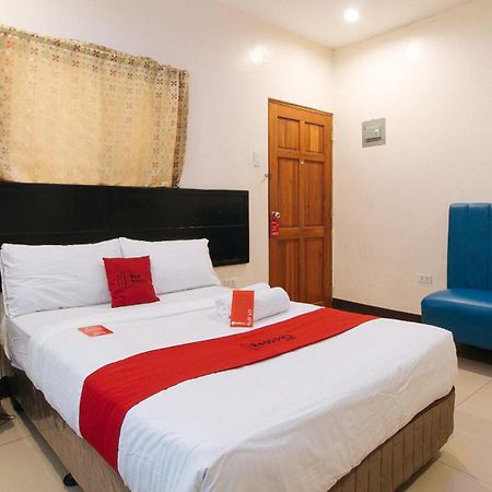 Reddoorz At V-Cat Apartelle Sampaloc Маніла Екстер'єр фото