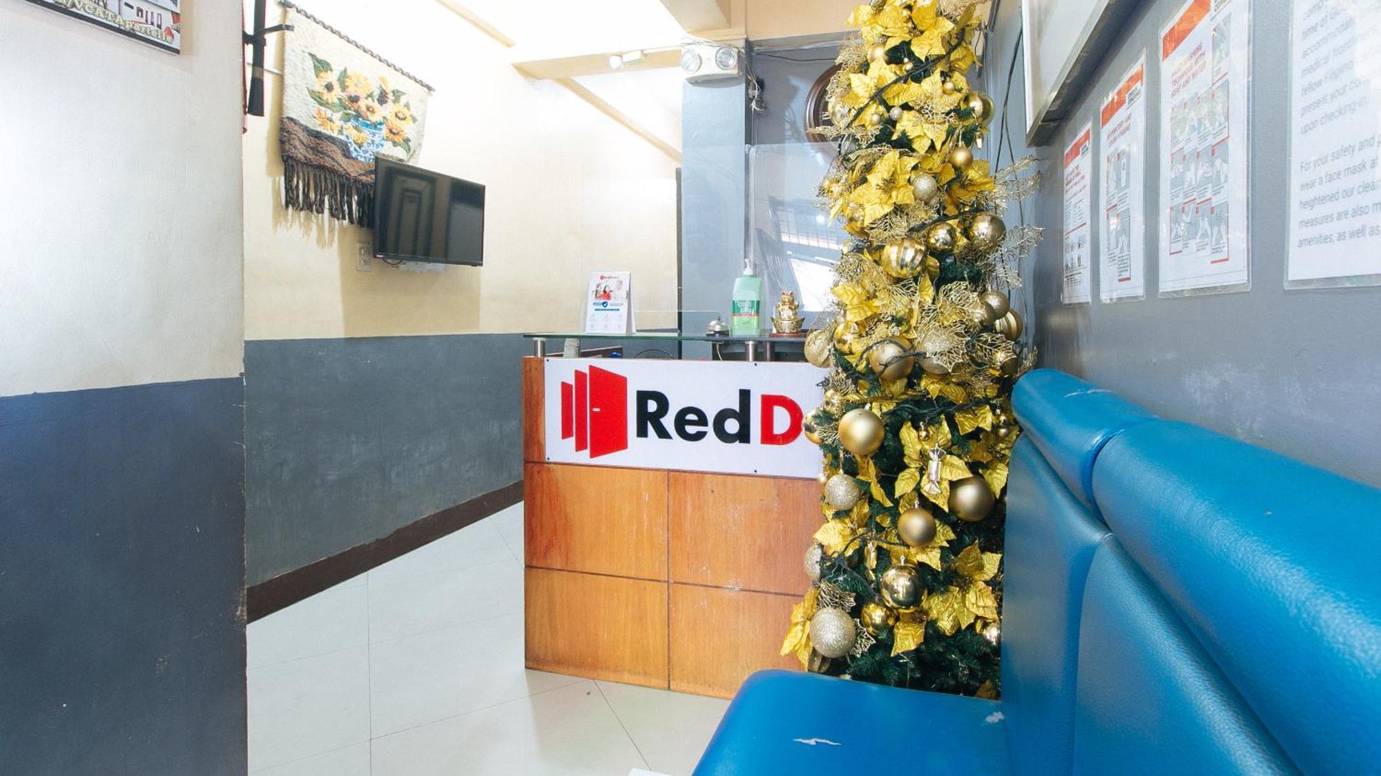 Reddoorz At V-Cat Apartelle Sampaloc Маніла Екстер'єр фото